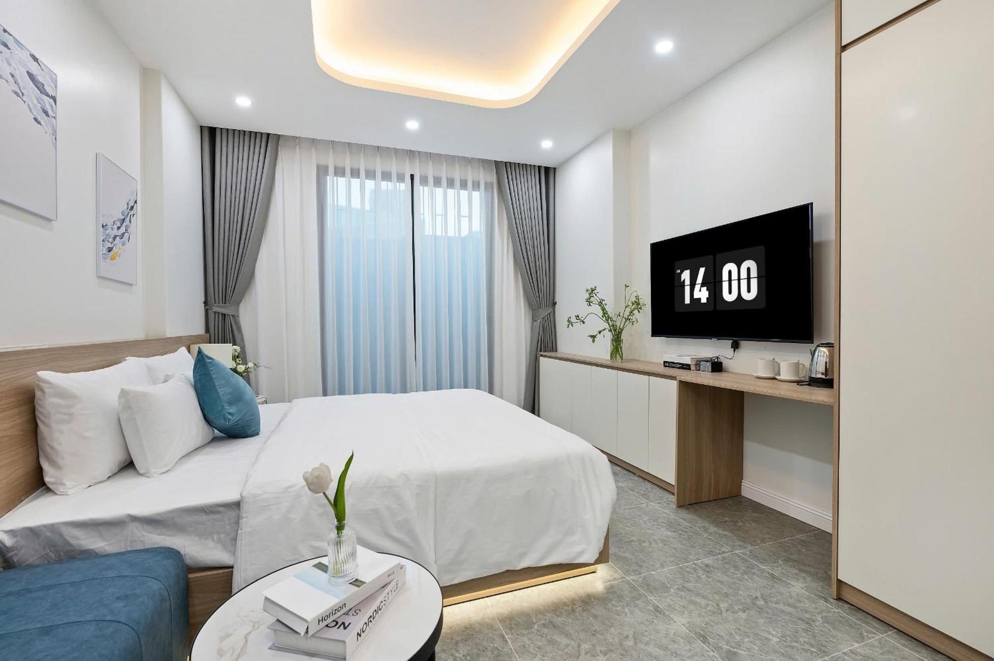Cosmos - 22land & Hà Nội